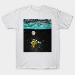 Outer space Vintage Collage art T-Shirt